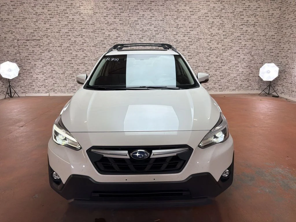 Used 2022 White Subaru Limited image 2