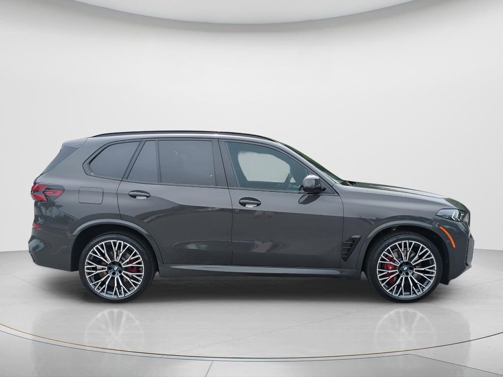 New 2026 Dravit Grey Metallic BMW xDrive40i image 3