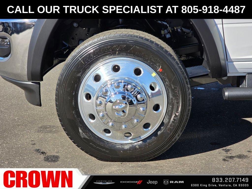 New 2026 Bright White Clearcoat RAM TRADESMAN image 9