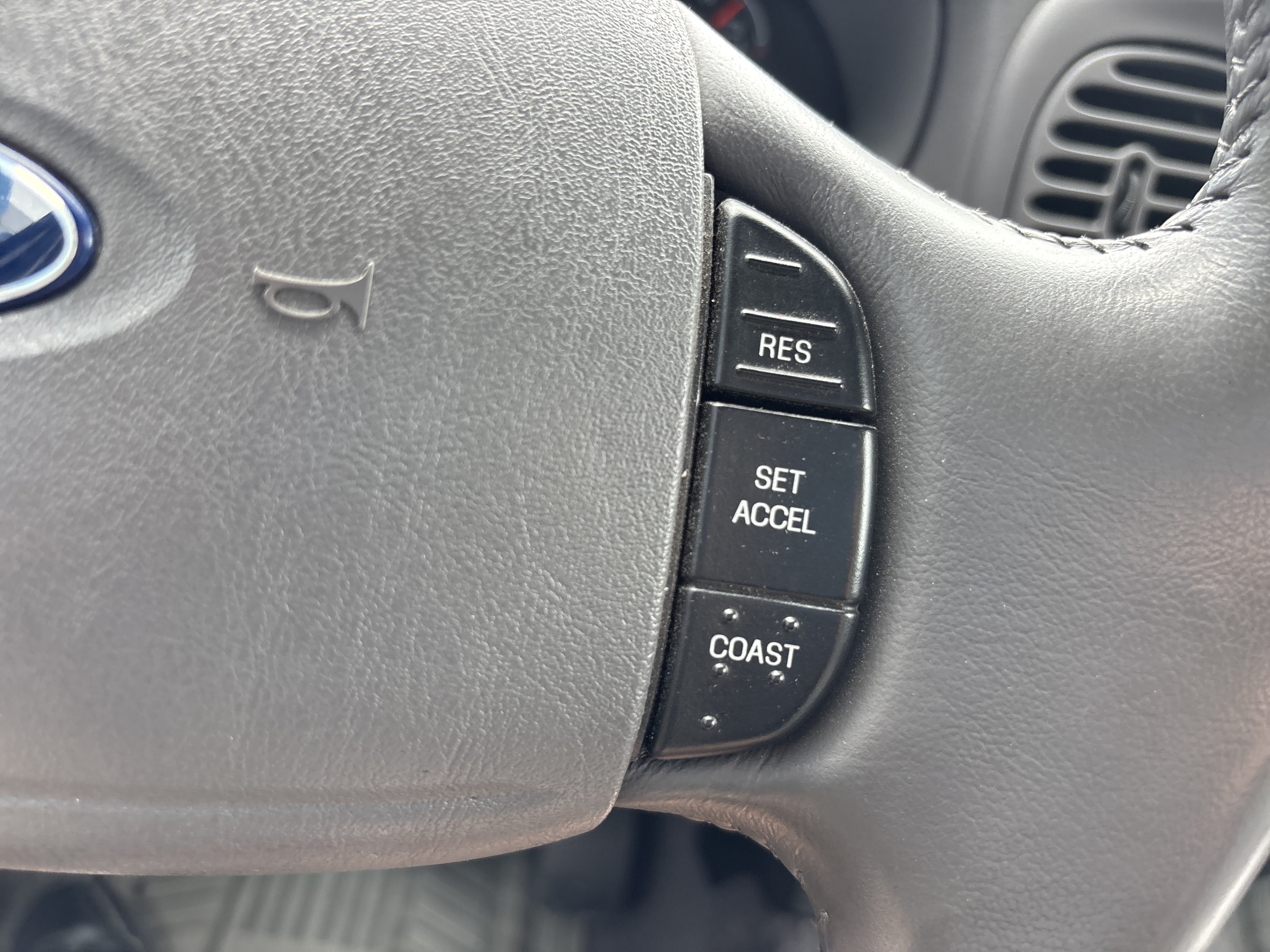 Used 2003 Gray Ford XLT image 26
