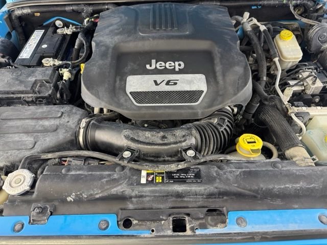Used 2017 Blue Jeep Unlimited Sahara image 21