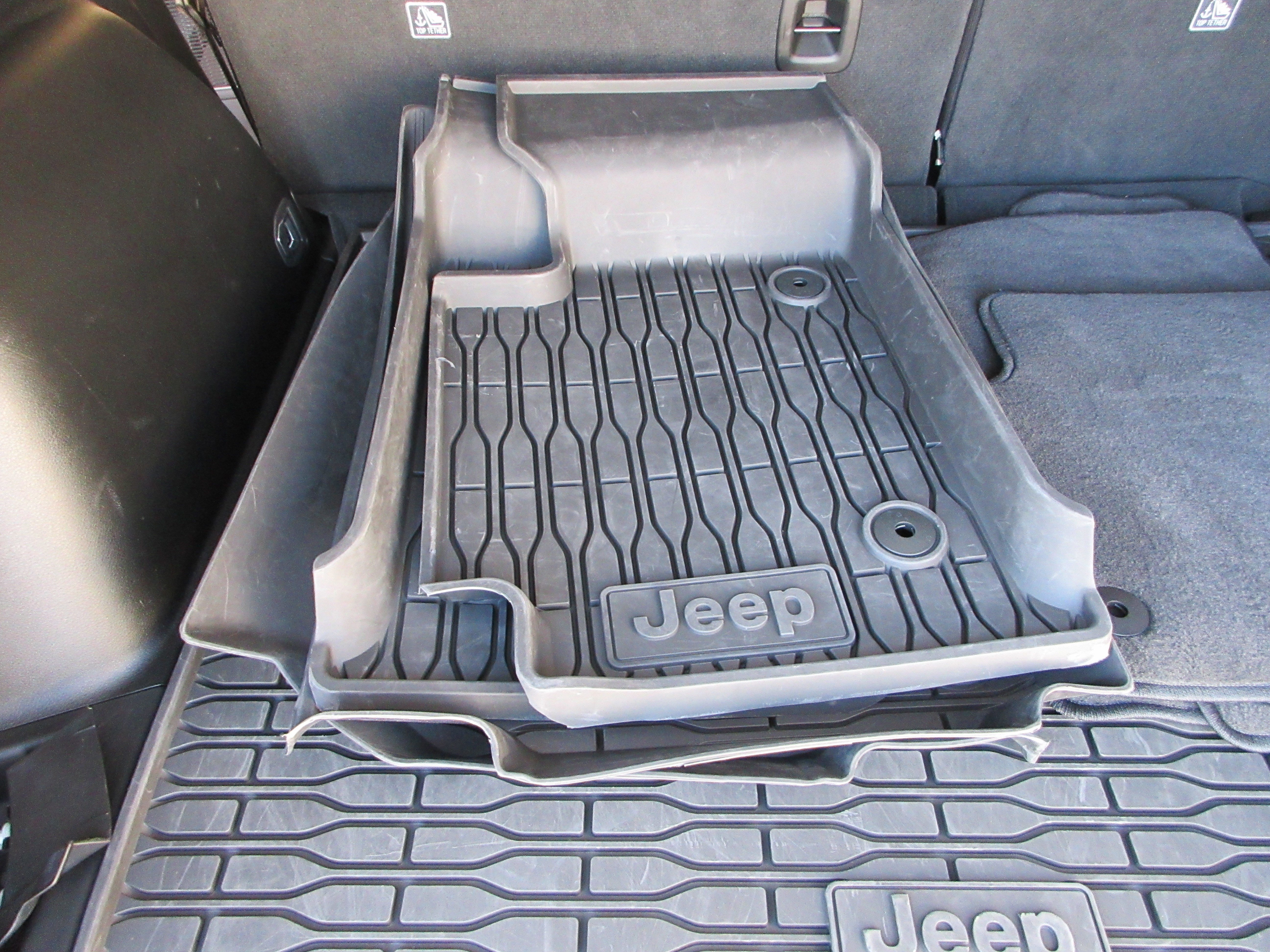 Used 2024 Velvet Red Pearlcoat Jeep Limited image 56