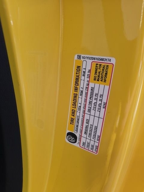 Used 2016 Yellow Chevrolet Z06 image 33