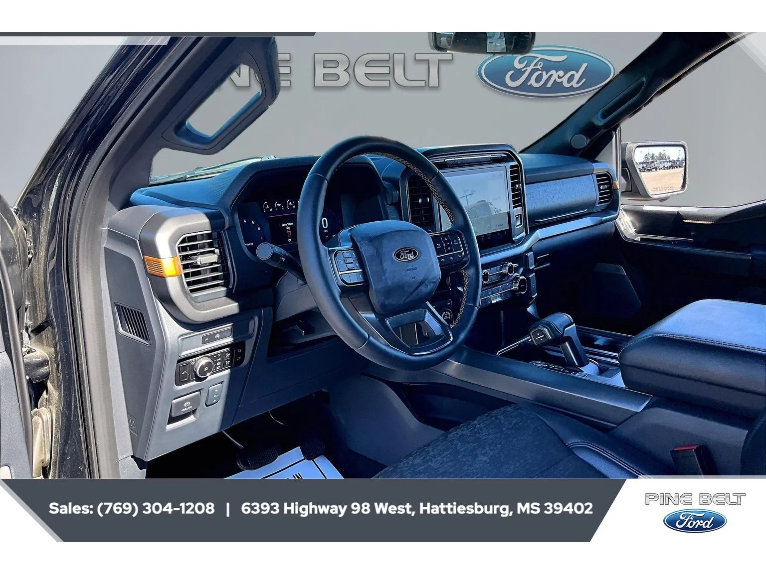 Used 2025 Agate Black Metallic Ford Tremor image 13