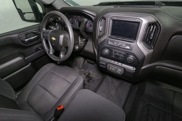 Used 2022 Black Chevrolet Custom image 18