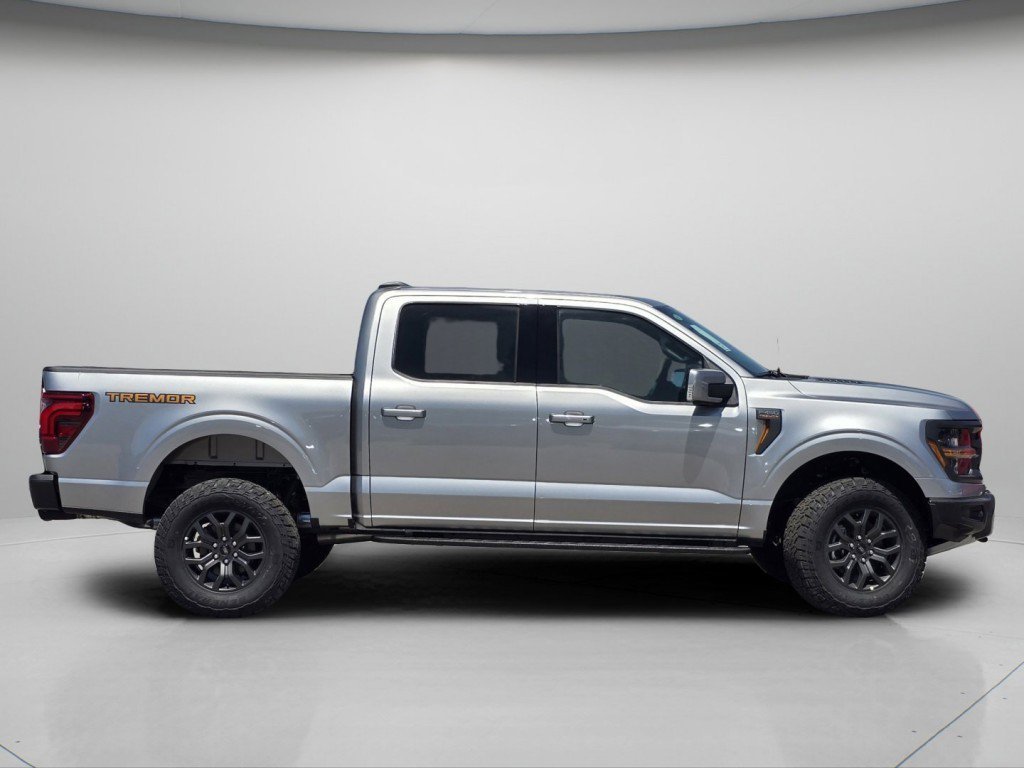 New 2026 Iconic Silver Metallic Ford Tremor image 30
