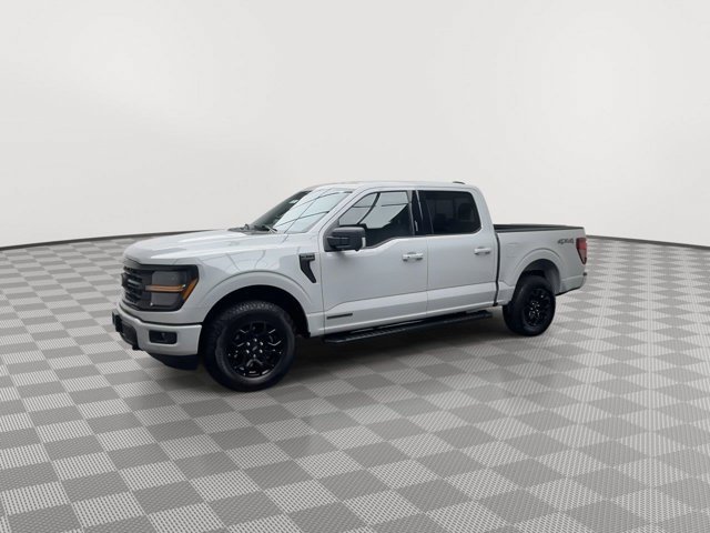 Used 2024 Avalanche Gray Ford XLT image 39