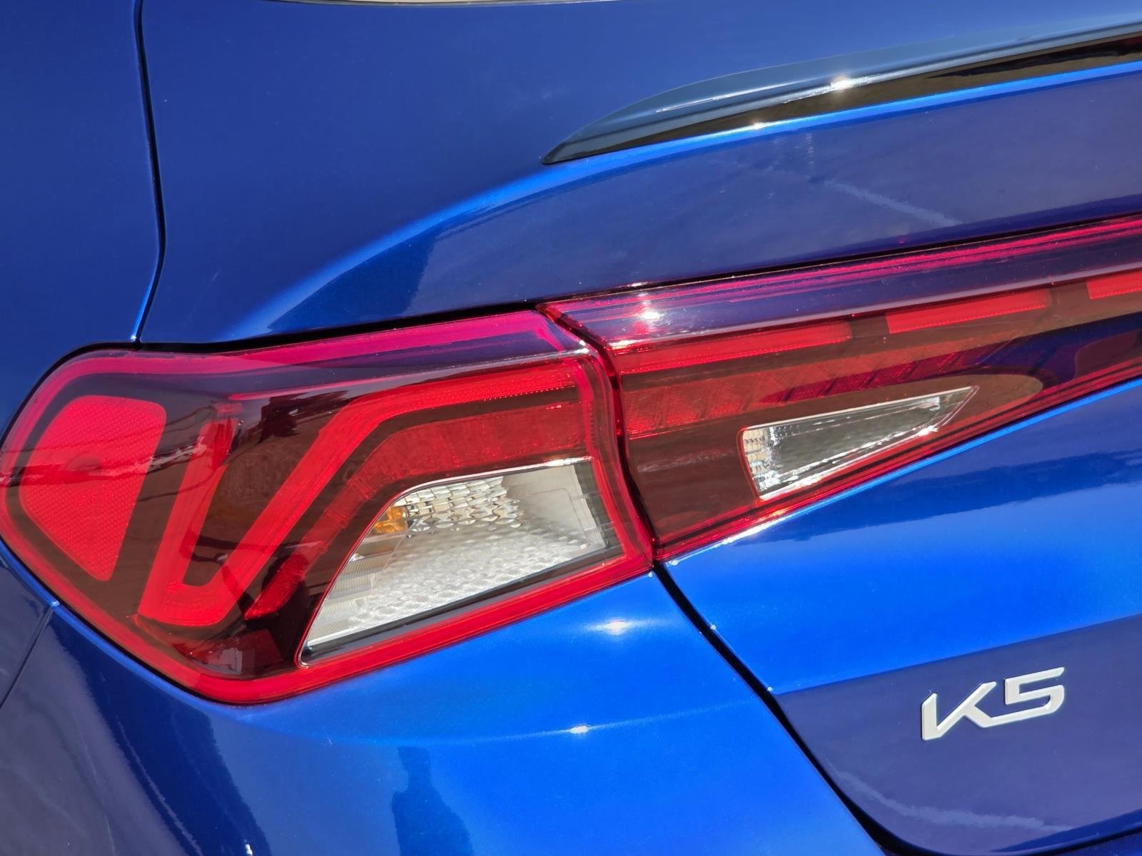 Used 2024 Sapphire Blue Kia GT-Line image 9