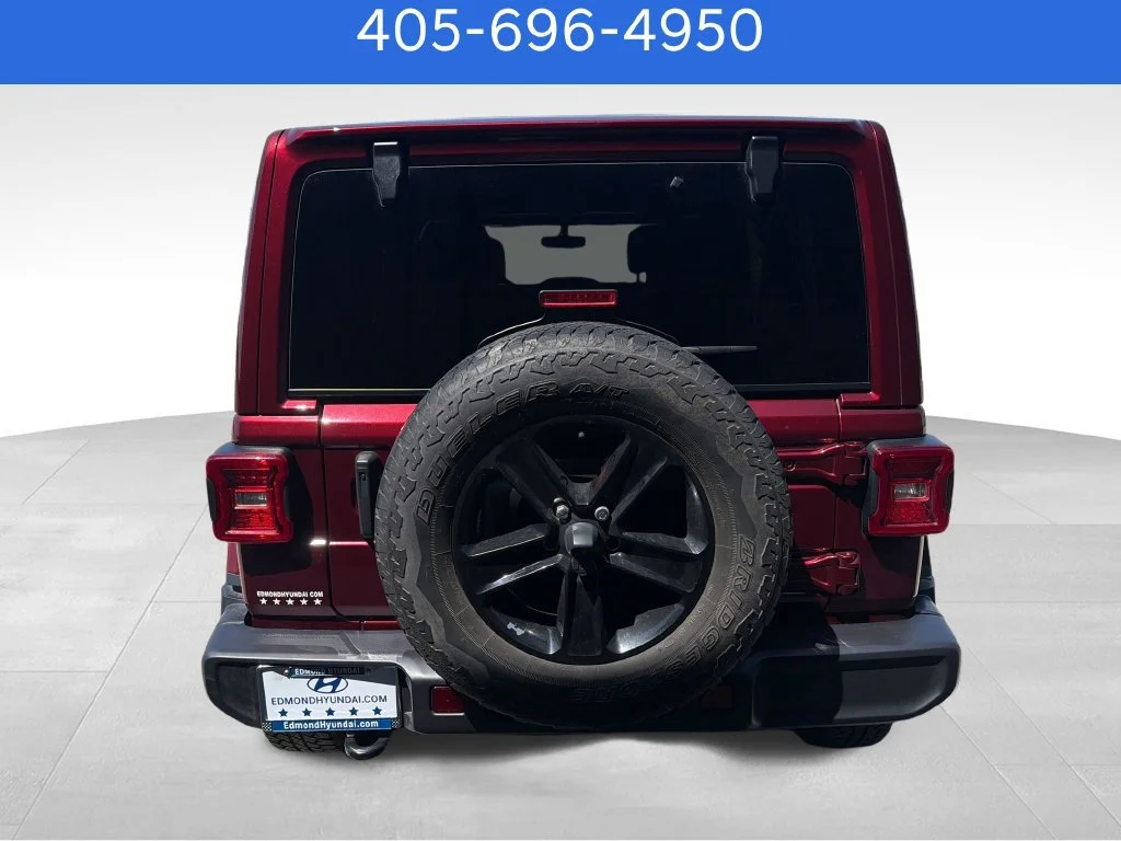 Pre-Owned 2022 Jeep Wrangler Unlimited Sahara Altitude