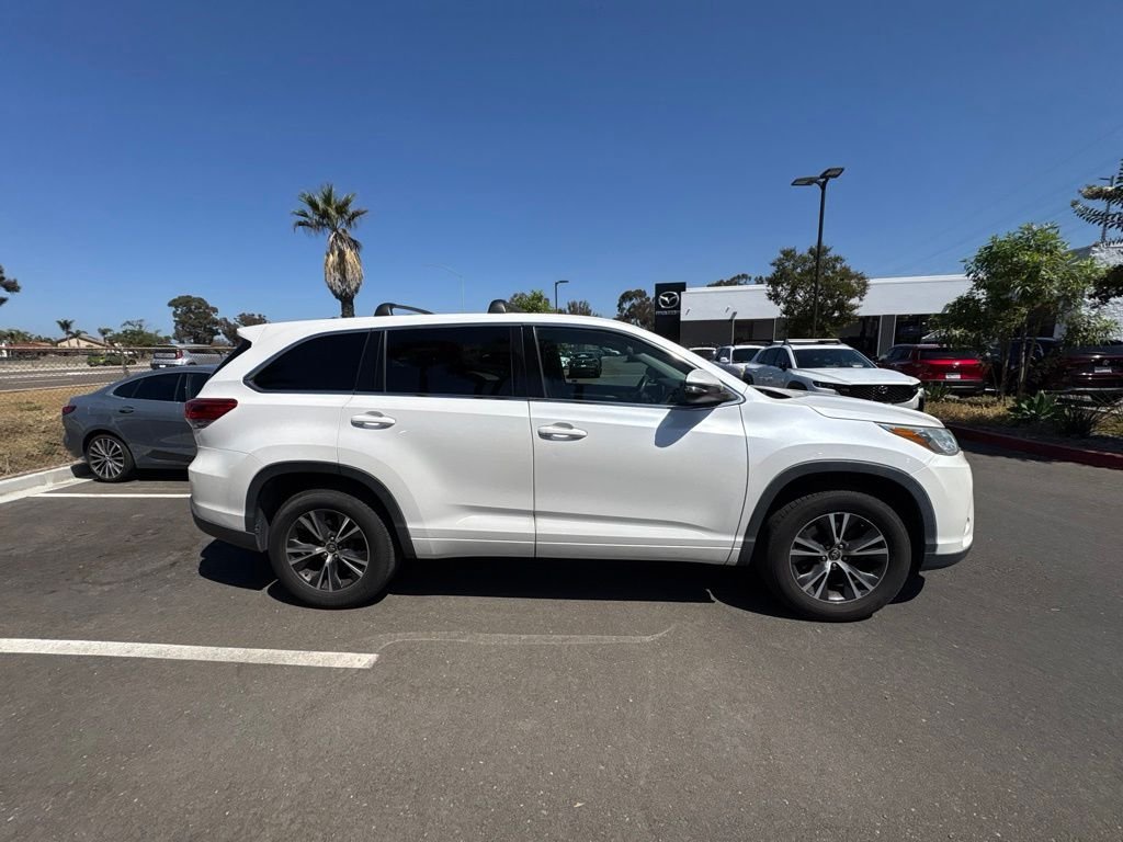 Used 2018 Blizzard Pearl Toyota LE image 6