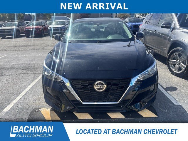 Used 2021 Black Nissan SV Xtronic CVT image 3
