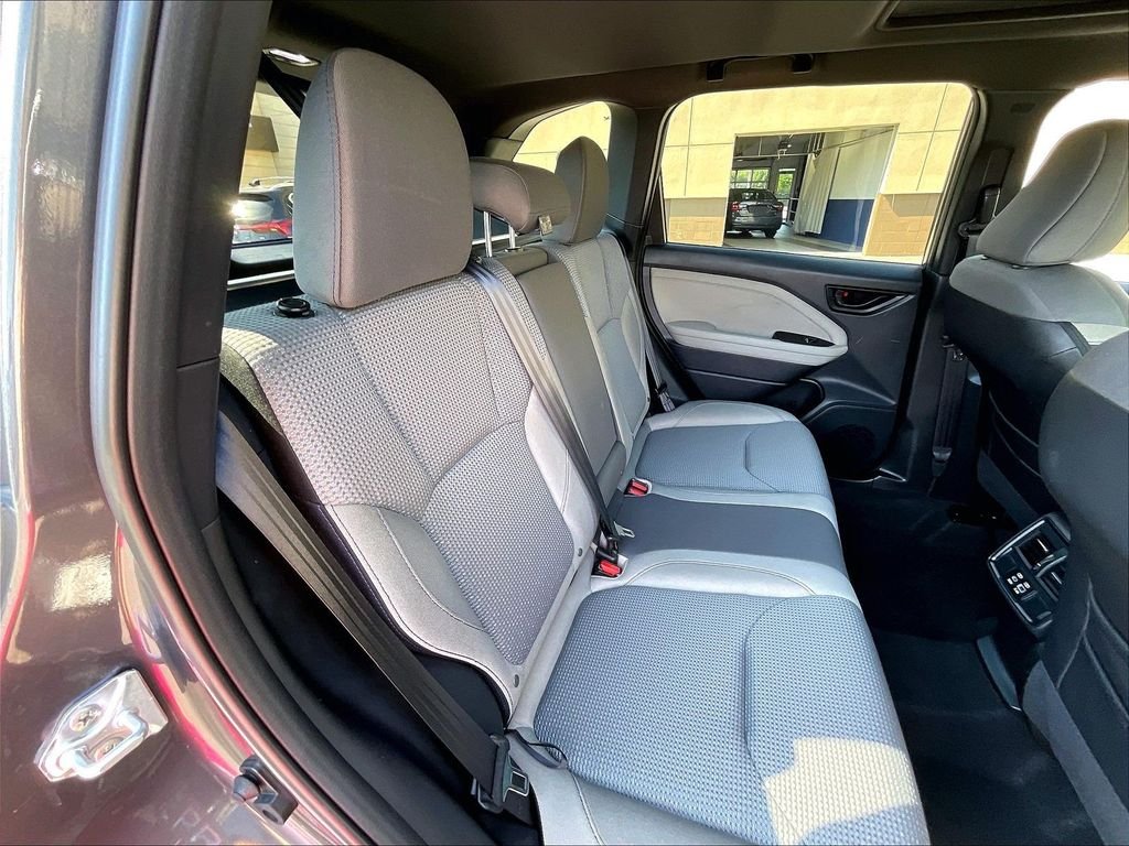 Used 2025 Gray Metallic Subaru Premium image 16