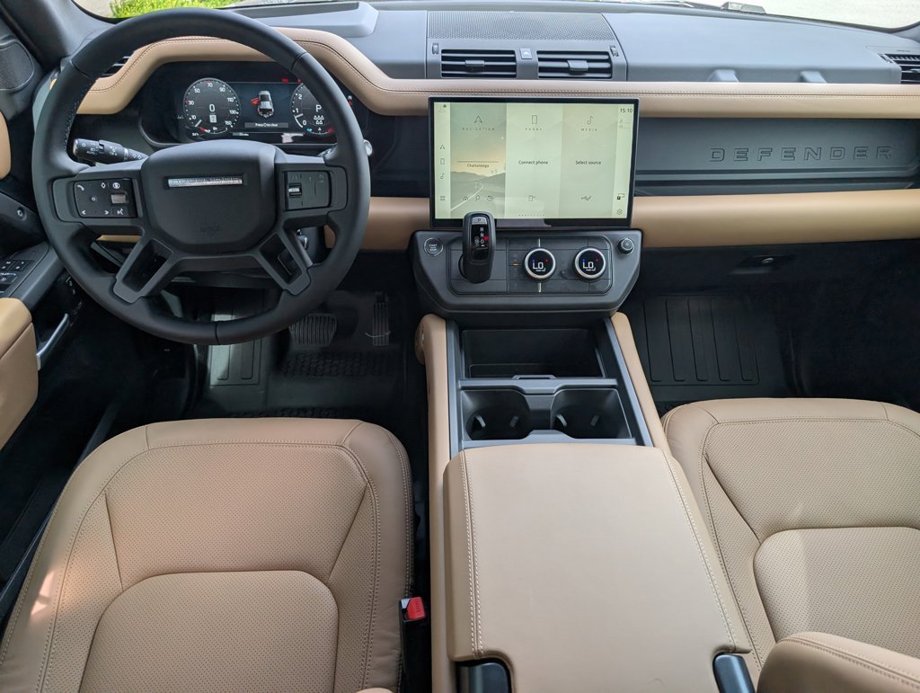 New 2026 Carpathian Grey Land Rover X-Dynamic SE image 11