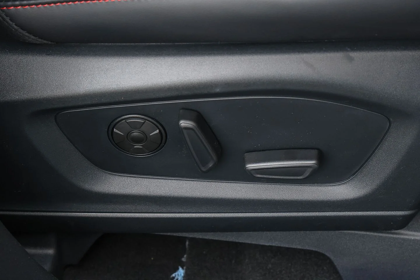 New 2026 Agate Black Metallic Ford ST image 44