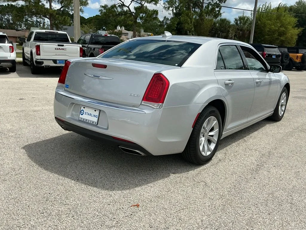 Used 2023 Silver Chrysler Touring image 15