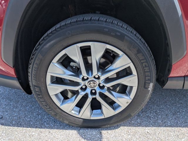 Used 2023 Red Toyota XLE Premium image 12