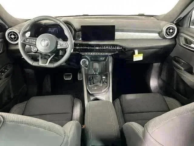 2026 Alfa Romeo Tonale Veloce - Photo 8