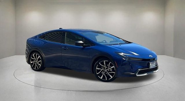 Pre-Owned 2023 Toyota Prius Prime XSE FWD 5D Hatchback