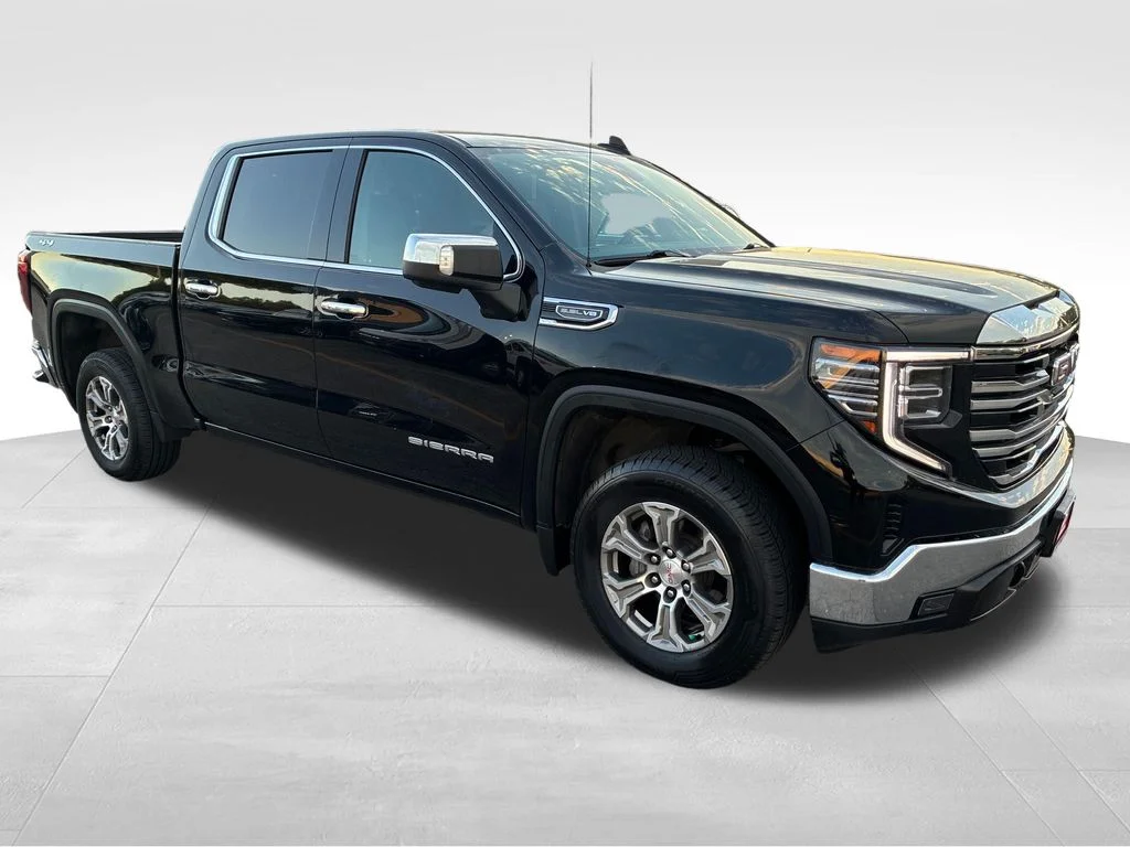 Used 2025 Black GMC SLT image 8