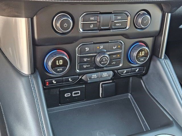 Used 2024 Summit White Chevrolet LT image 27