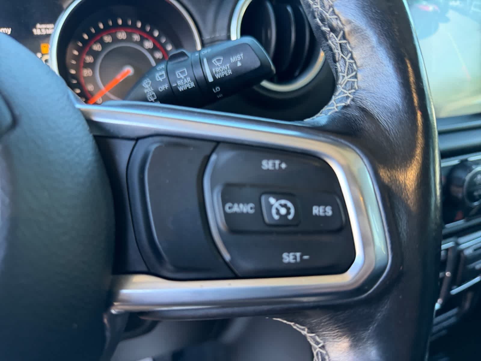 Used 2019 Black Jeep Sahara image 38