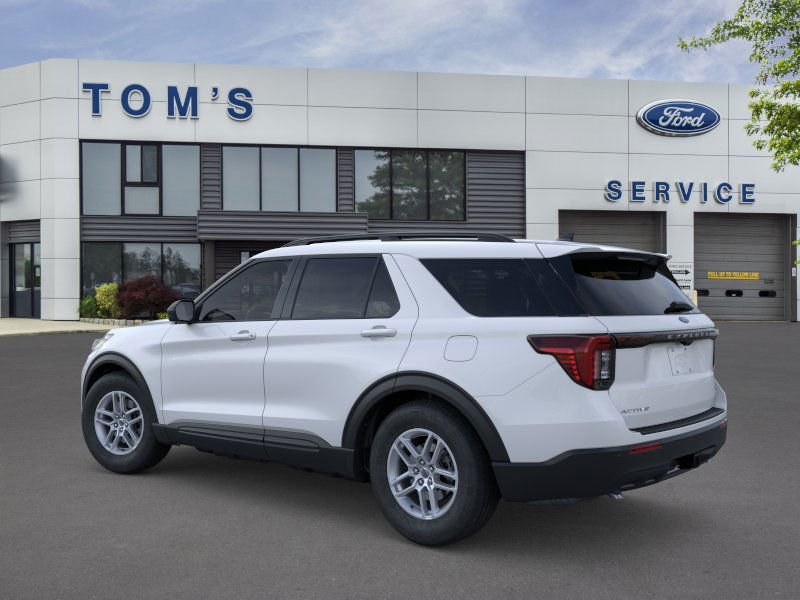 View vehicle photo 4