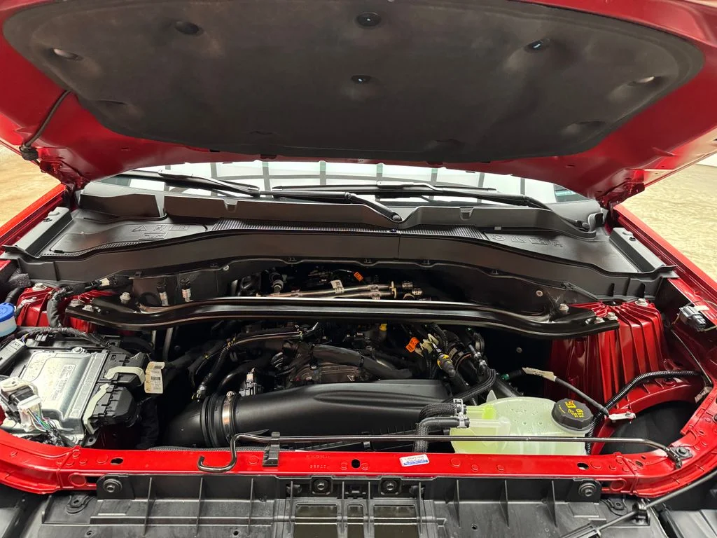 New 2026 Rapid Red Metallic Tinted Clearcoat Ford ST-Line image 29