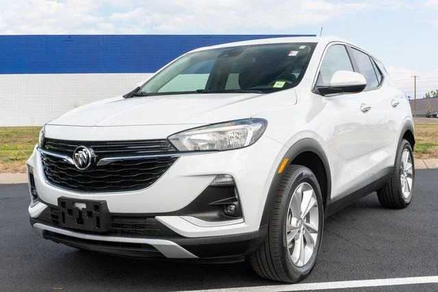 Used 2023 White Buick Preferred image 2