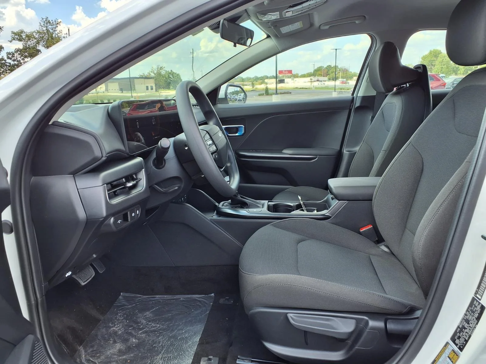 New 2026 Snow White Pearl Kia LXS image 14