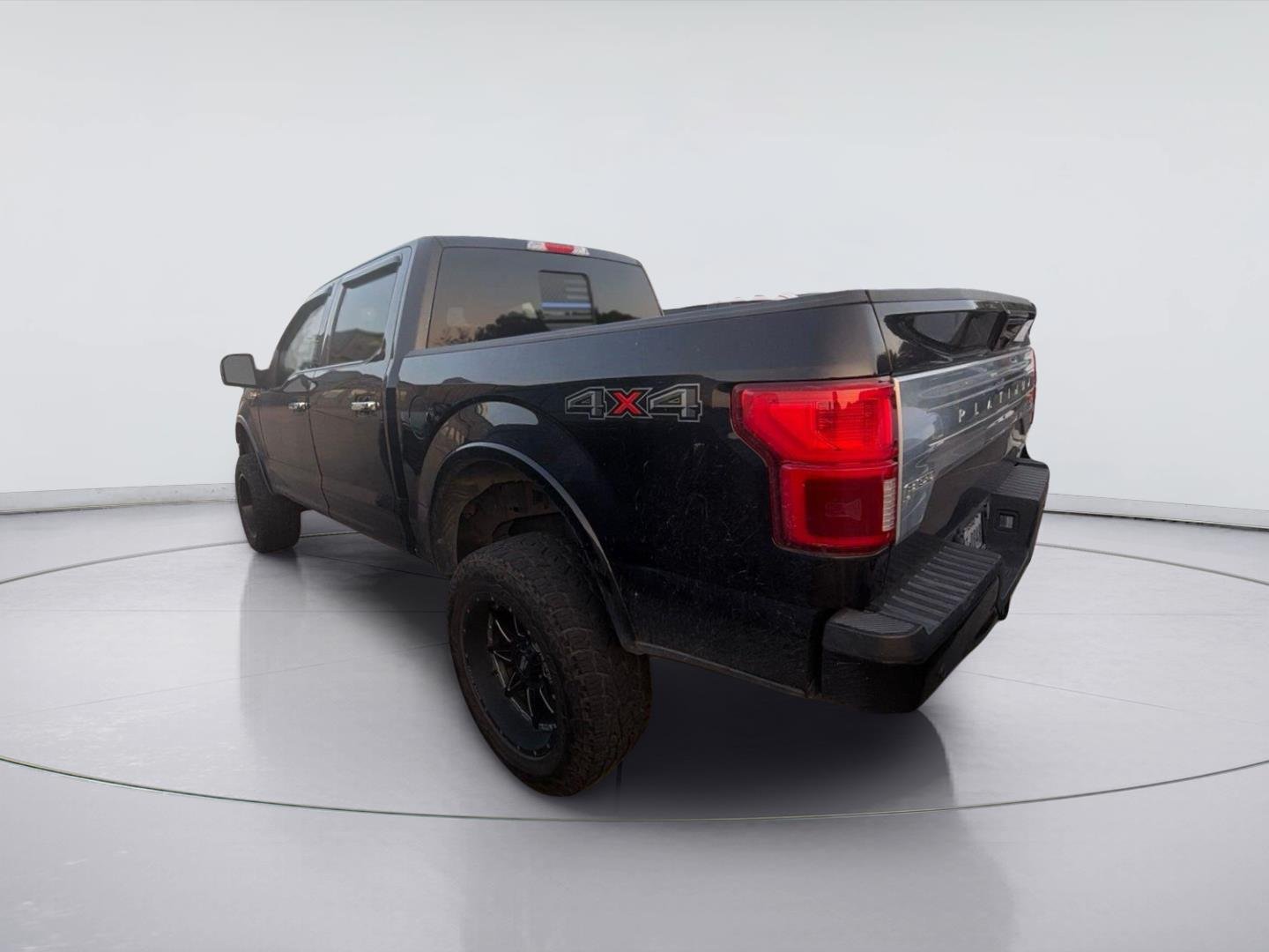 Used 2019 Agate Black Ford Platinum image 3