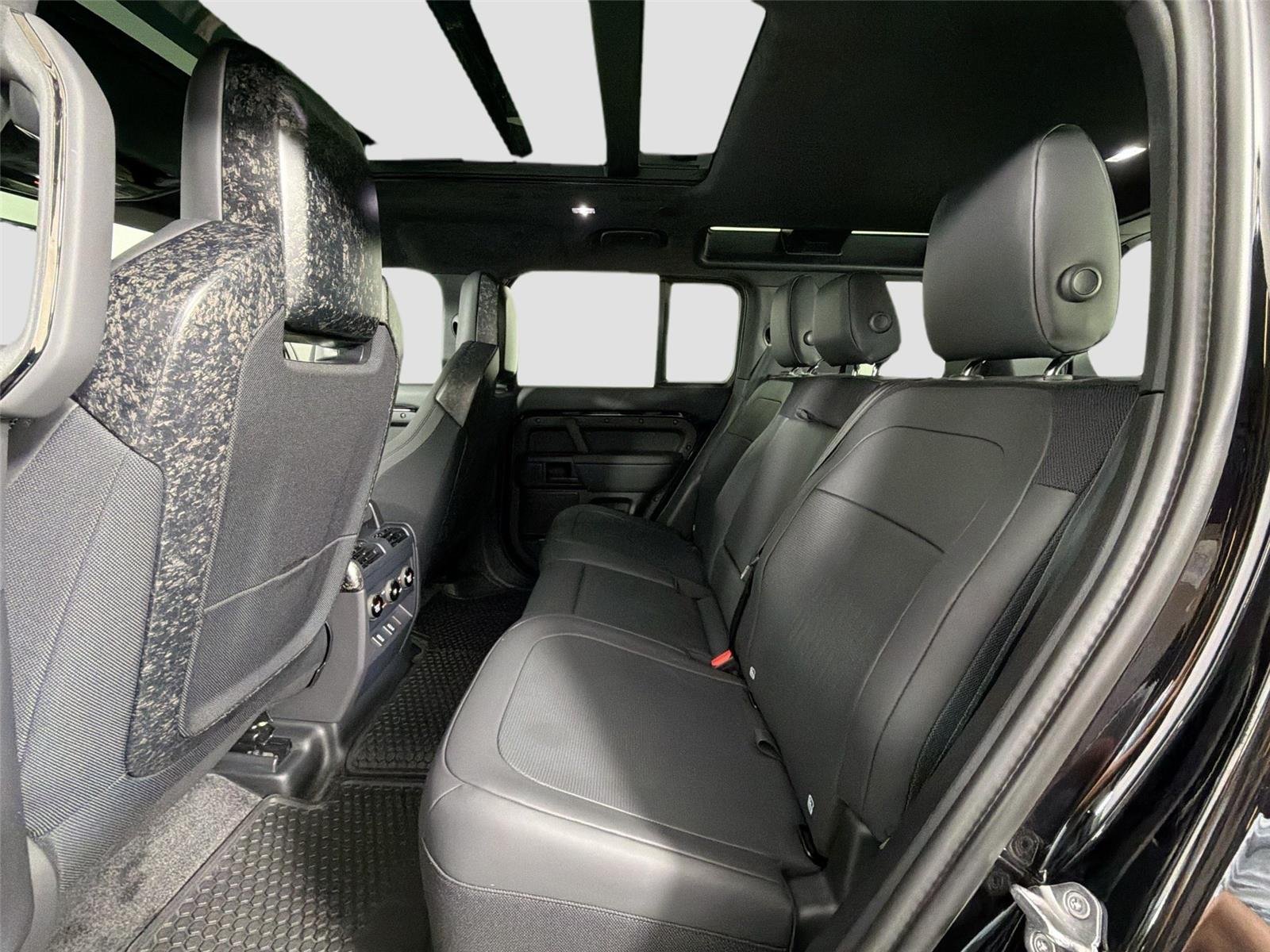 New 2026 Narvik Black LAND ROVER OCTA image 26