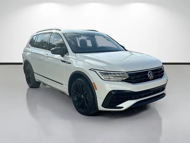 2023 Volkswagen Tiguan SE R-Line Black