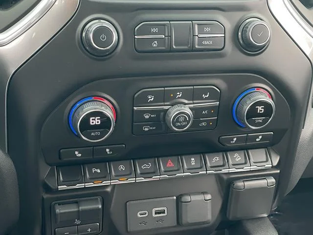 Used 2020 Silver Ice Metallic Chevrolet LT Trail Boss image 18