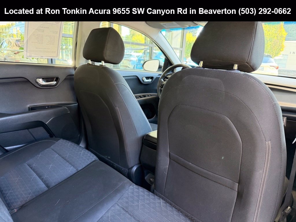 Used 2018 Silky Silver Kia S image 29