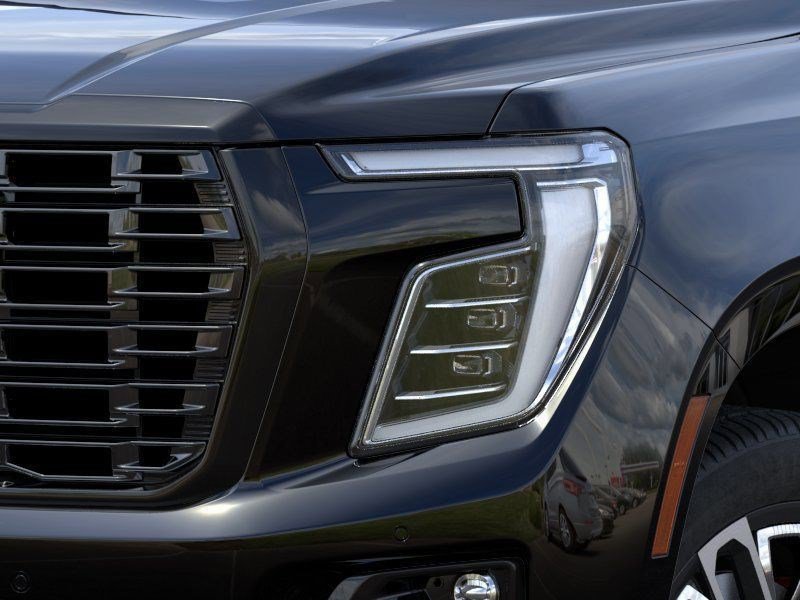 2026 GMC Yukon Denali Ultimate - Photo 10