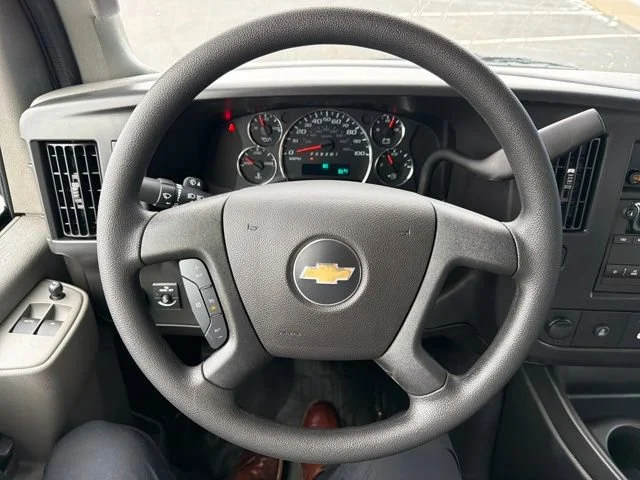 New 2026 Summit White Chevrolet WT image 17
