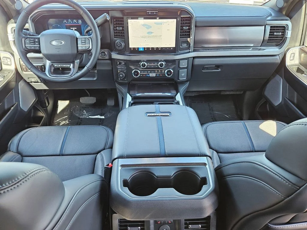 2026 Ford F-350 Super Duty Platinum - Photo 42