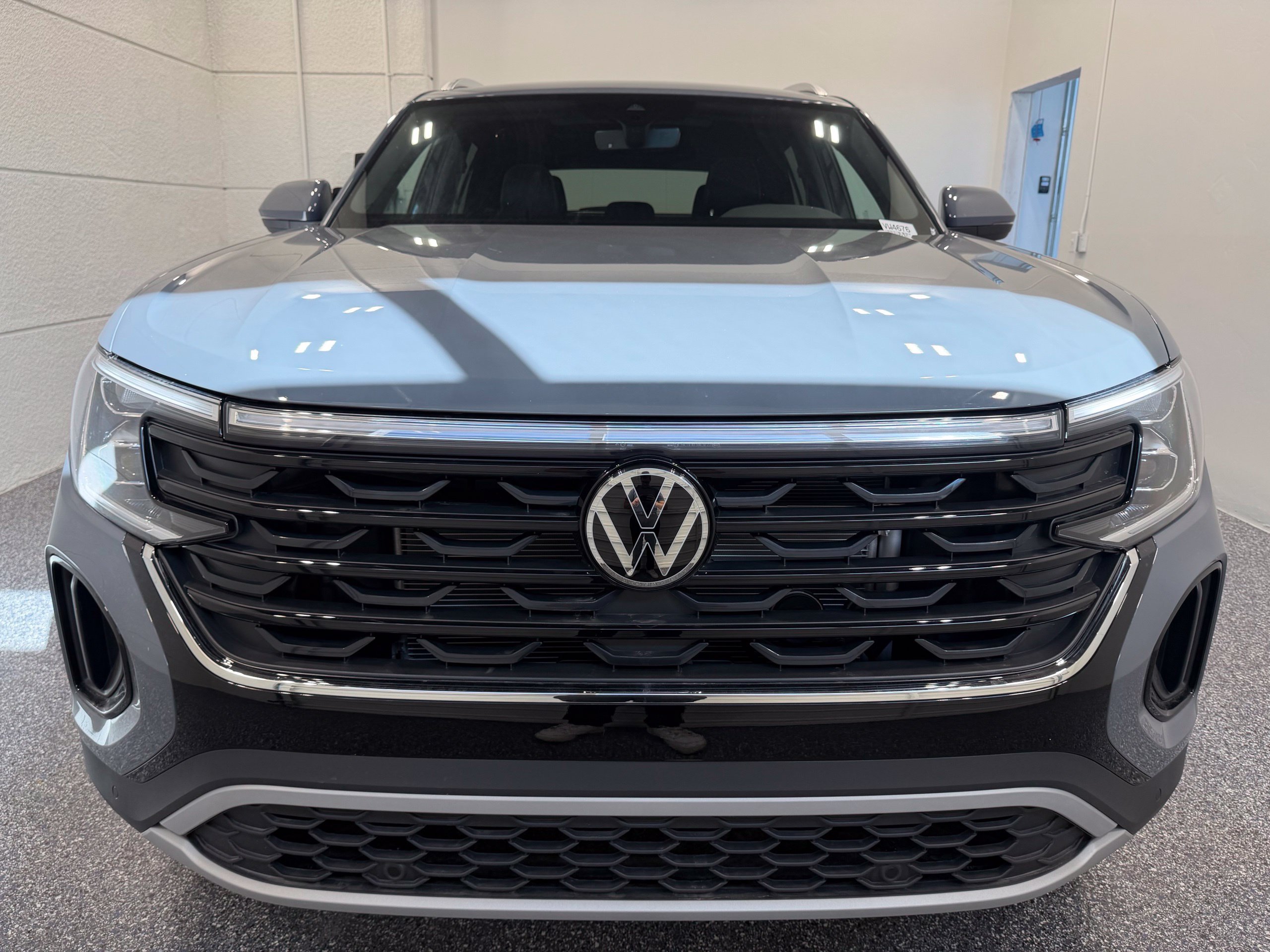 2026 Volkswagen Atlas Cross Sport SE w/Tech - Photo 10