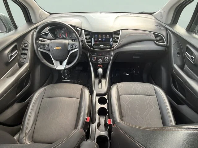 Used 2018 Gray Chevrolet LT image 27