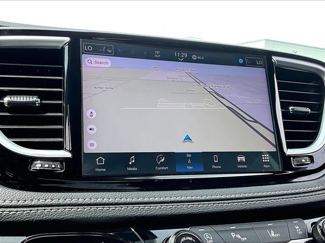 Used 2025 Diamond Black Cry Chrysler Limited image 20