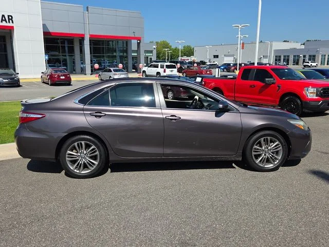 Used 2016 Gray Toyota SE image 13