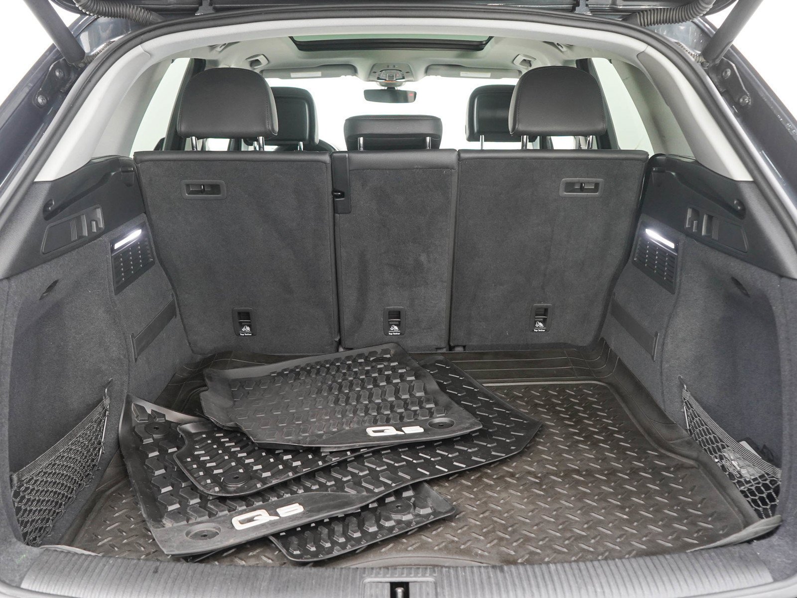 Used 2018 Manhattan Gray Metallic Audi 2.0T image 9