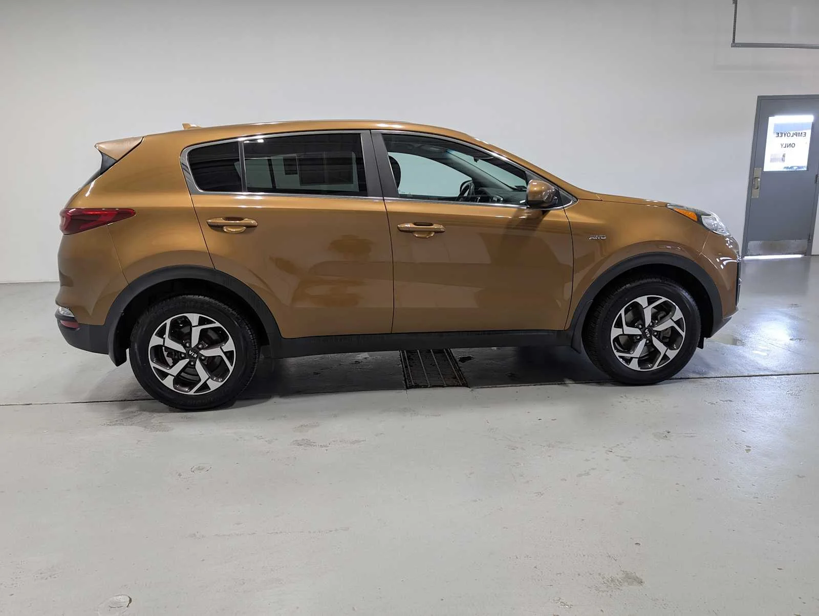 Used 2020 Burnished Copper Kia LX image 7