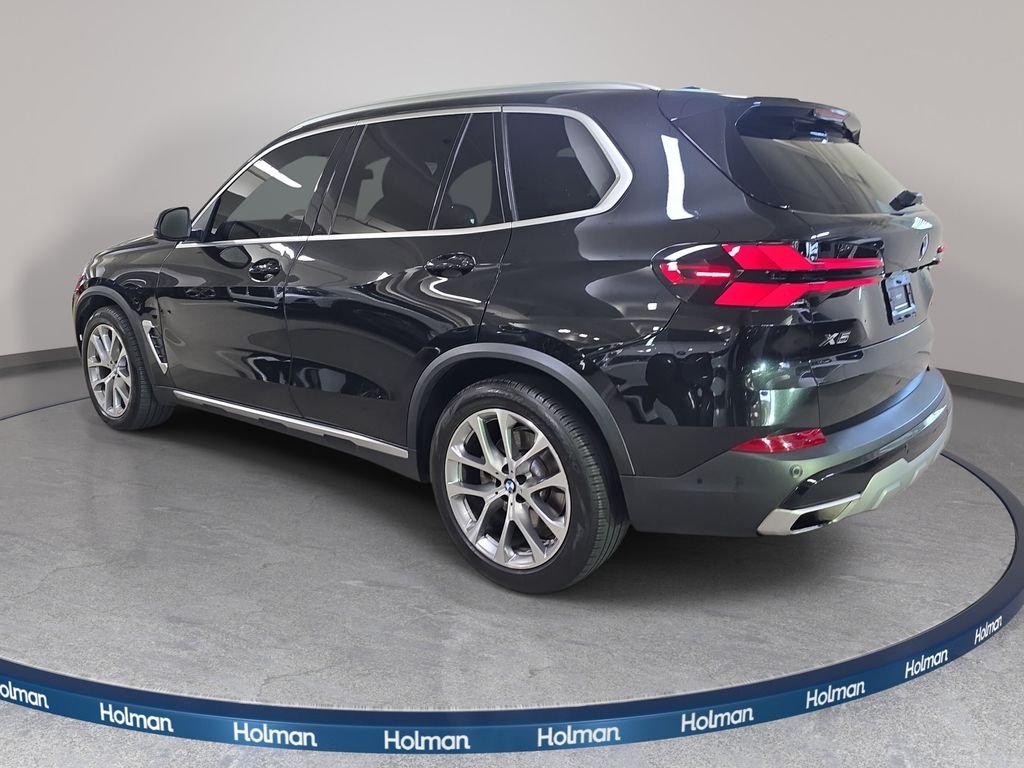 Certified Used 2024 Black Sapphire Metallic BMW xDrive40i image 8