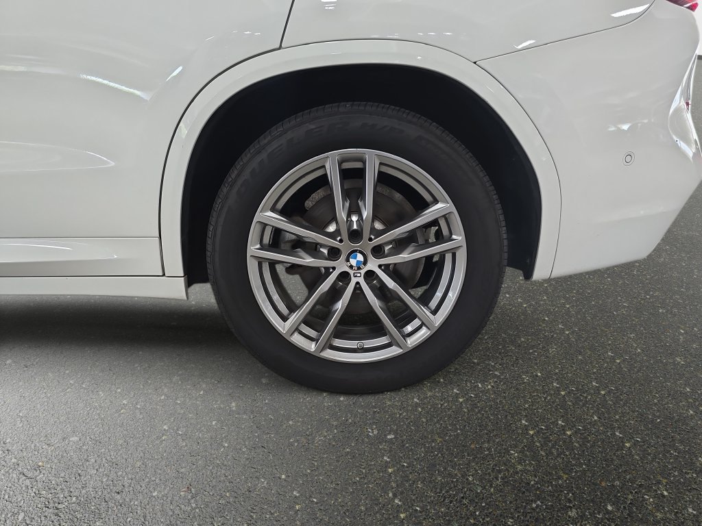 Used 2019 Alpine White BMW xDrive30i image 32