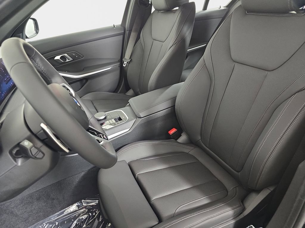New 2026 Black Sapphire Metallic BMW 330i xDrive image 15