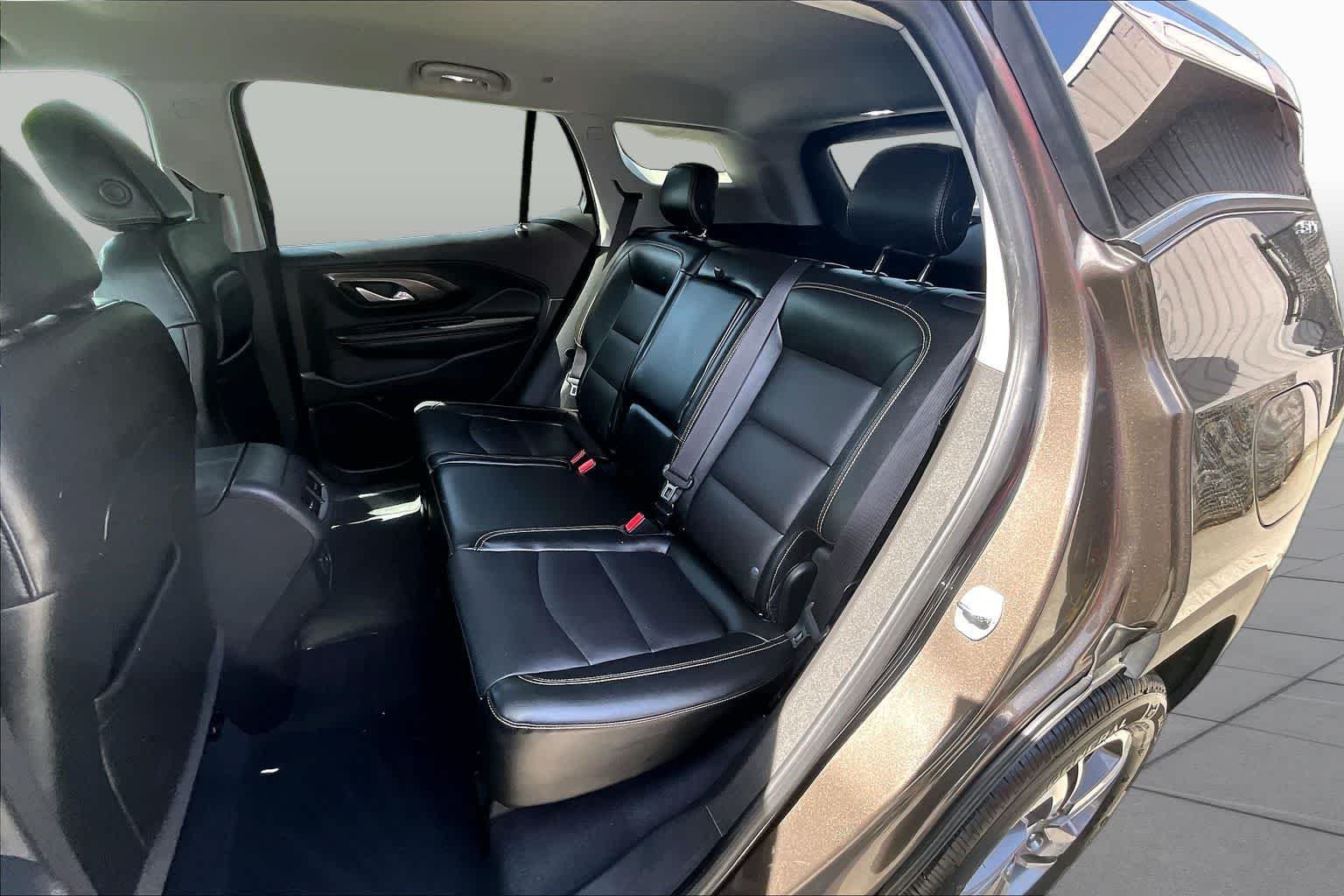 Used 2020 Smokey Quartz Metallic GMC SLT image 20