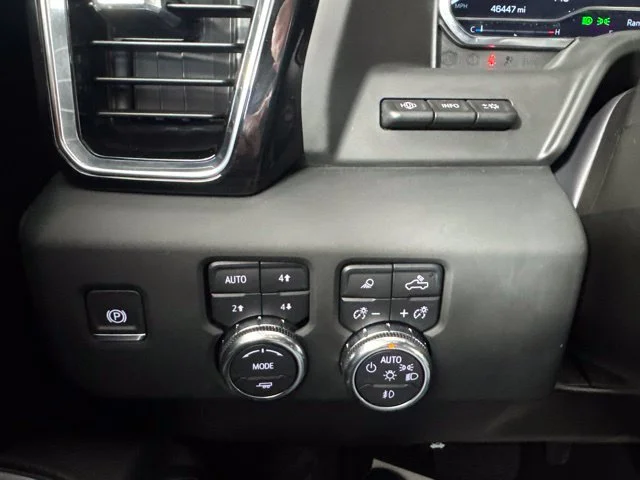 Used 2024 Onyx Black GMC Denali image 19