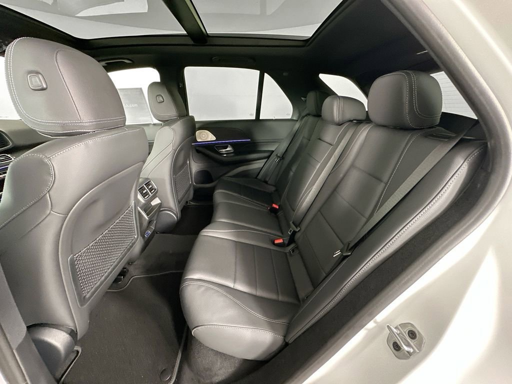 New 2026 MANUFAKTUR Moonlight White Magno Mercedes-Benz GLE 450 image 60