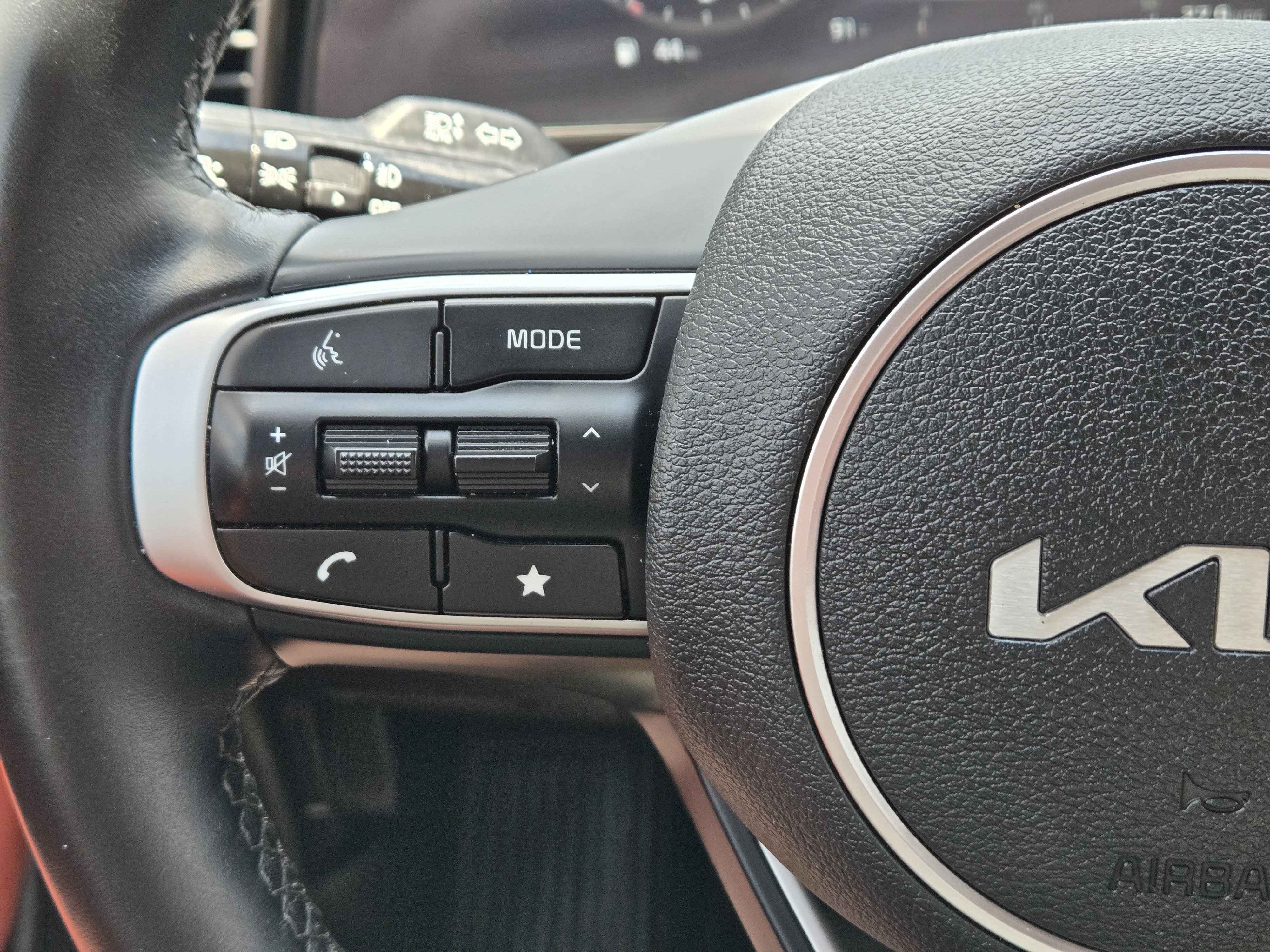 Certified Used 2023 Wolf Gray Kia SX-Prestige image 24